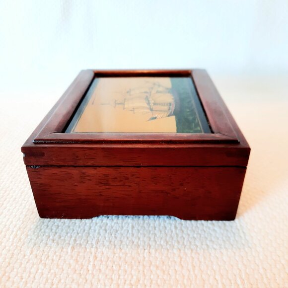 Beautifully Crafted Wooden Box with Reverse Painted Schooner - Picture 4 of 8